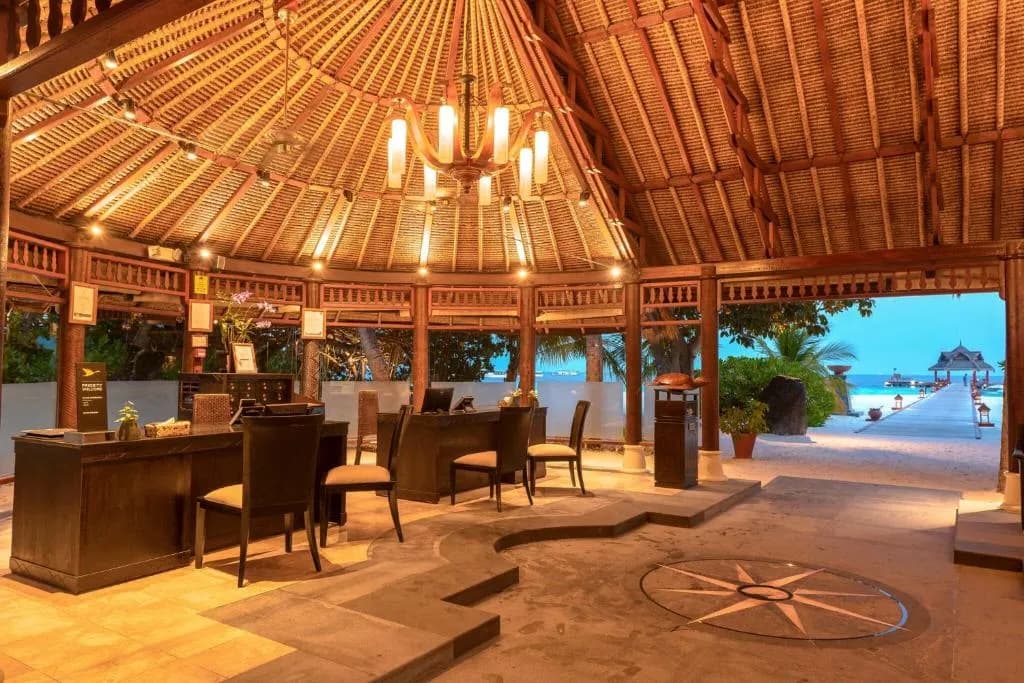 Banyan Tree Vabbinfaru-14.jpg