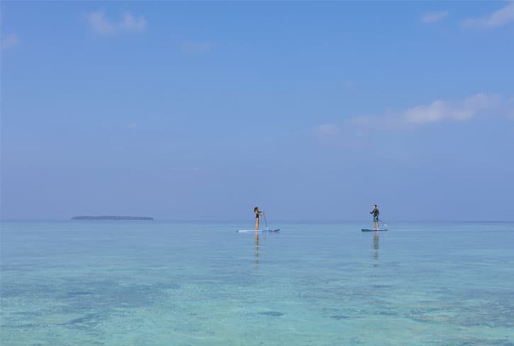 Maldivler vize ve varis islemleri sonrasi resort transfer noktasi