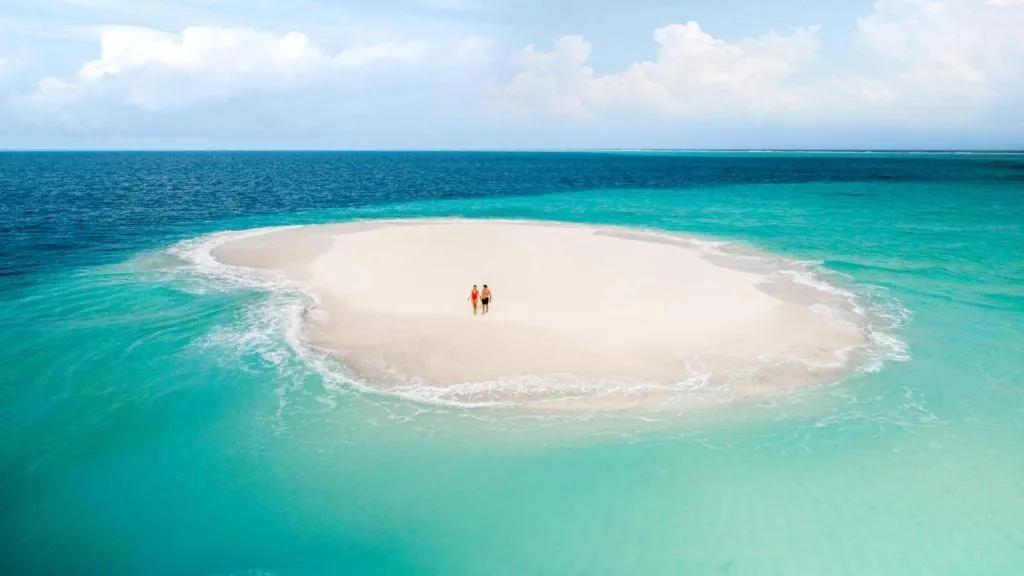 Intercontinental-Maldives-Maamunagau-Resort-11.jpg