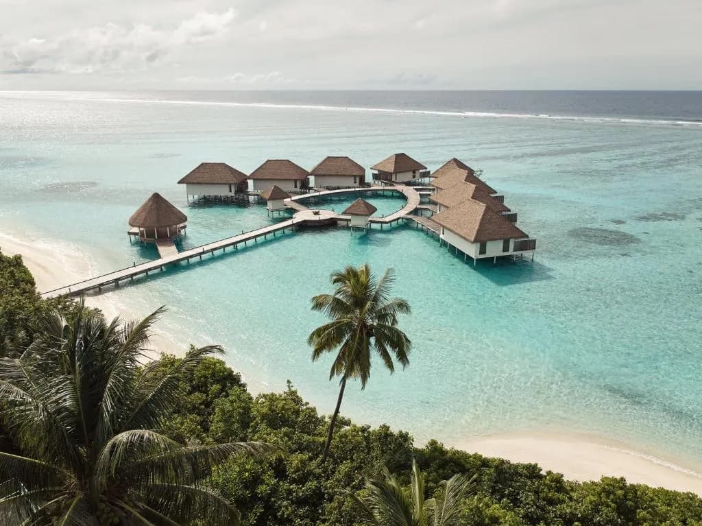 COMO-Maalifushi-2.jpg